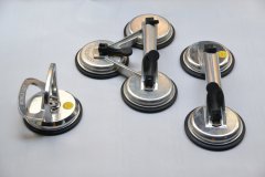 如何正確使用玻璃吸盤設備？